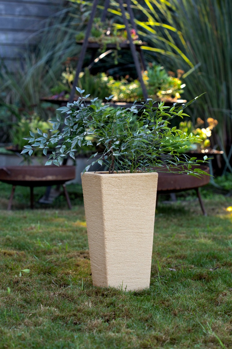 Maceta Piramidal Rustica 55cm Plástica Jardín Rayun - Imagen 3
