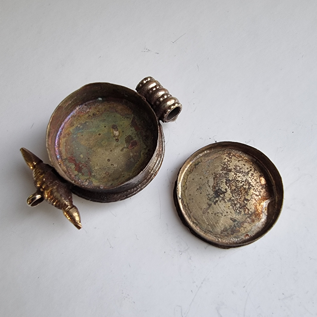 Dijes Importados Metal Mantra Suerte Fortuna Éxito Amor Paz - Imagen 159